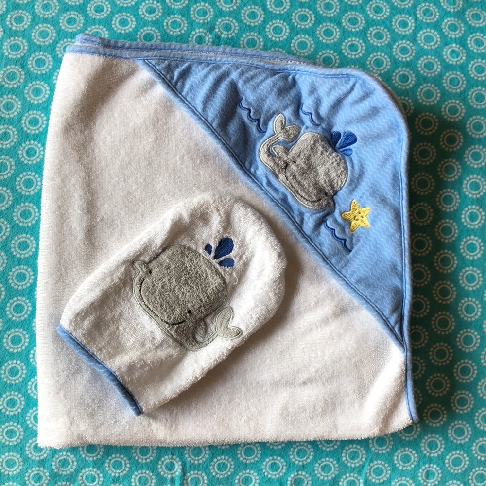 EUC Koala Kids NB whale towel and mit set